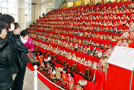 和歌山县女儿节人偶装饰庆典