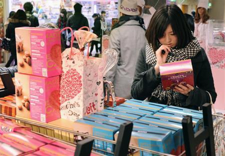 日本情人节“祭典化” 七成人巧克力送女性朋友