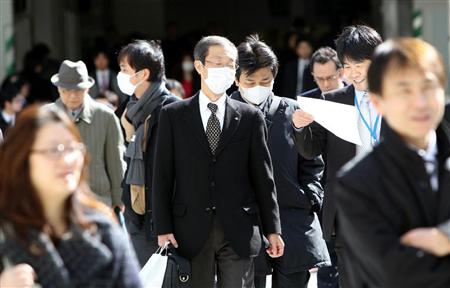 东京都开始飞散花粉 人们戴着口罩出门