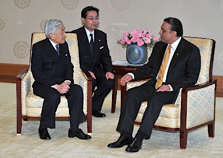 日本天皇会见巴基斯坦总统