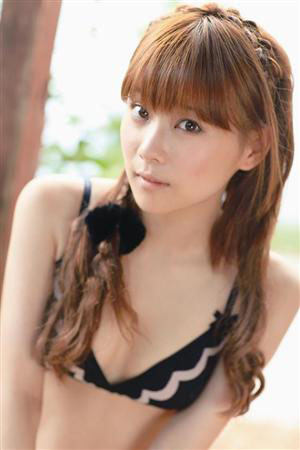 重盛sato美携手证券公司写真集即将面世 日本通