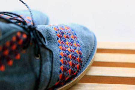 White Mountaineering刺绣鞋款 民族风浓郁