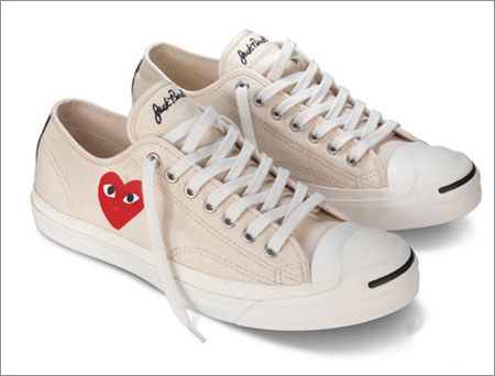 COMME des GARCONS 携手运动品牌推出2011经典鞋款