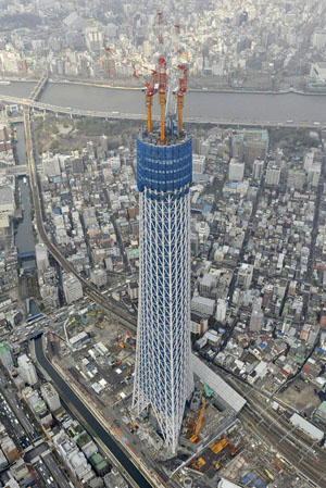 不倒的东京铁塔 坚强的日本