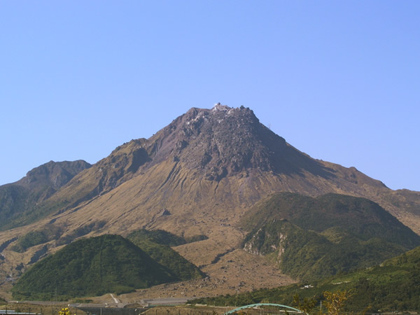 拔地而起的平成新山