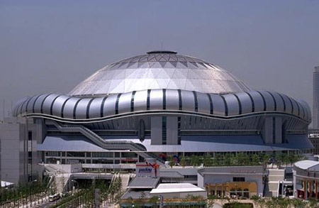 大阪巨蛋体育场