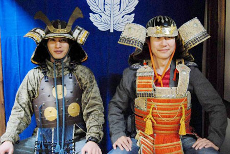 了大河连续剧的战争画面,想必许多人对于日本传统的盔甲有一定的印象