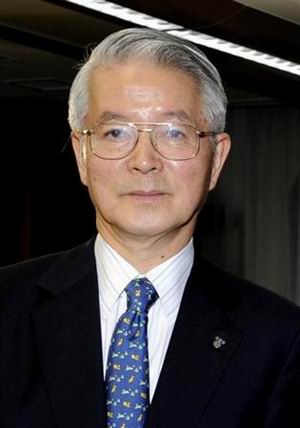 东电会长召开记者会声明废弃福岛第一核电站14号机组