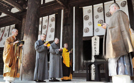 大明寺住持赴奈良唐招提寺举行法事为震灾遇难者祈福