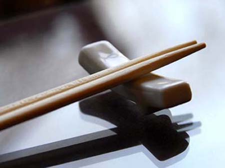 日本重视筷子 设「筷子节」