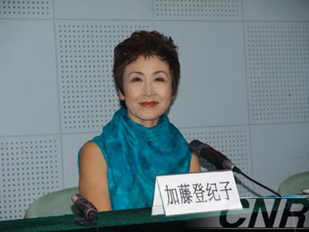 日本歌手加藤登纪子为地震6月办慈善演唱会