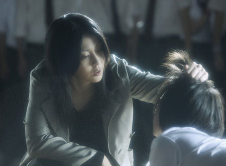 松隆子凭借《告白》在第二届日本剧场工作人员电影节封后
