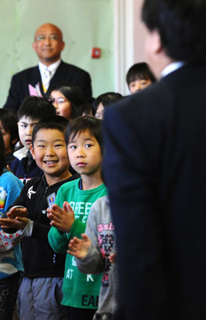 女川町 地震中受到巨大破坏的学校纷纷举行开学典礼