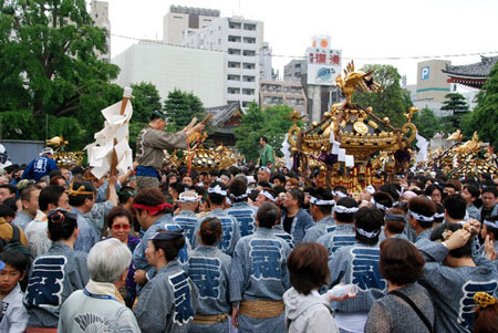 红红火火的日本夏季  热热闹闹的祭祀活动