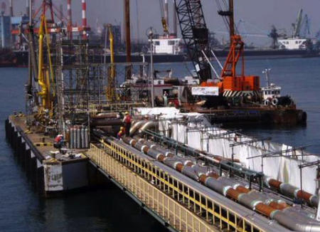 日本石油和能源公司表示将于6月上旬恢复鹿岛制油所的生产