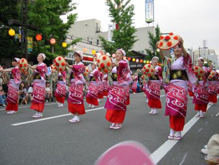 日本东北四大祭典之山形花笠祭