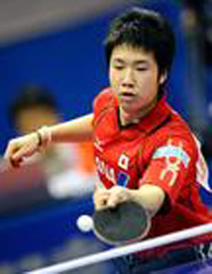 日本乒乓球选手水谷隼回国 表示要打败中国选手