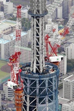 东京天空树开始撤除外部起重机
