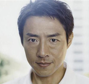 松冈修造出演放克猴宝贝乐团新歌mv