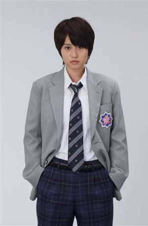 前田敦子为拍戏剪发 帅气小男生造型出炉