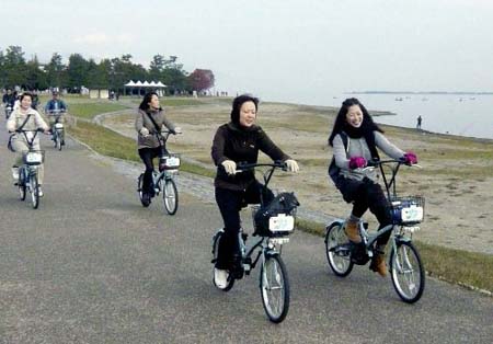 自行车巡游琵琶湖沿岸 日本大津魅力发现