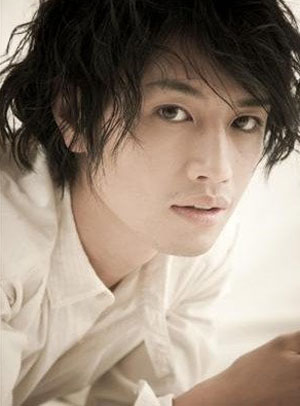 斋藤工在演员生涯第十个年头将发售单曲 以歌手身份出道