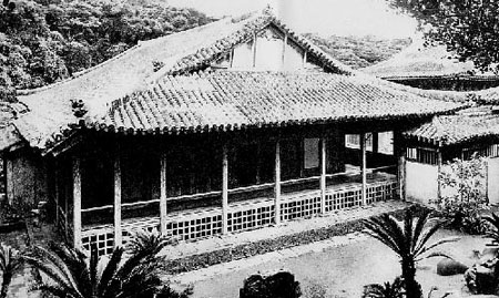 冲绳历史的见证  那霸市的圆觉寺