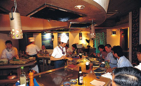 女性来掌勺 日本那霸市“碧”餐厅