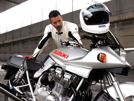 东本昌平漫画《麒麟》搬上大银幕 真木藏人扮演热血摩托手