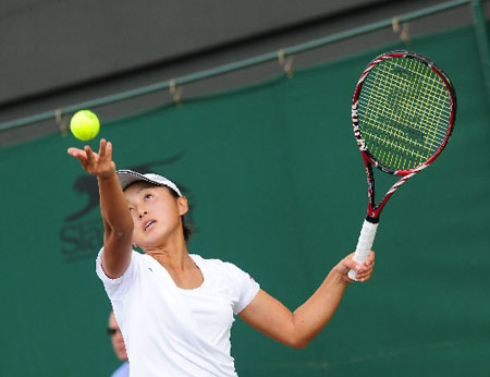 土居美咲击败中国金花顺利晋级温网女单第三轮