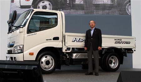 日野新型“日野DUTRO” 小型卡车即将上市销售