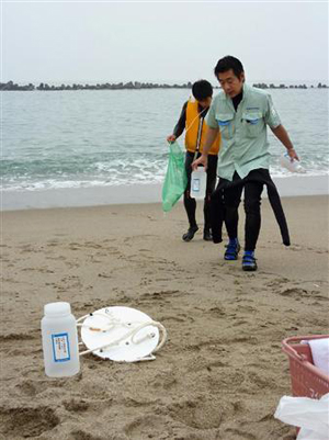 日本政府针对海水浴场放射性物质浓度制定了安全标准