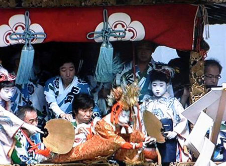 夏天打造出来的传说：最接近真神的孩子