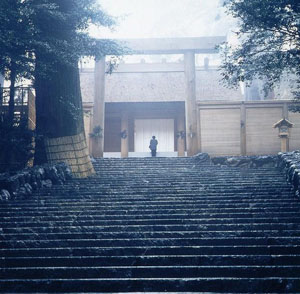 神的加冕——日本天皇即位时必须参拜的神宫