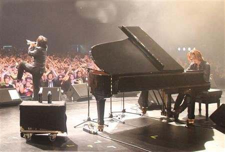X-JAPAN在伦敦百年名会场拉开首次欧洲巡回演唱会的帷幕