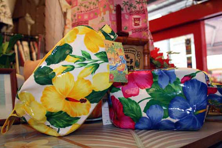 冲绳的手工艺饰品 浓郁的传统和民族色彩