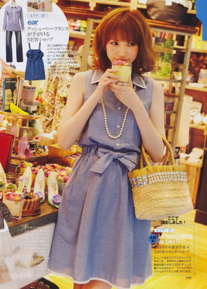 日系轻熟女的完美搭配 不失时尚的知性与甜美感