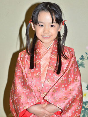 芦田爱菜一人分饰两角 穿白无垢饰演史上最年轻新娘