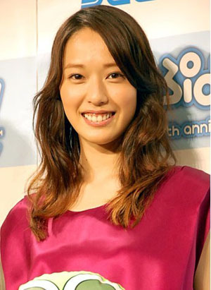 户田惠梨香为《噗呦噗呦！！》诞生20周年拍摄代言CM