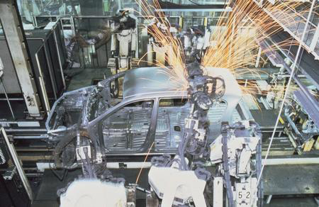 日本国内汽车生产成长预期恶化 丰田重组国内生产