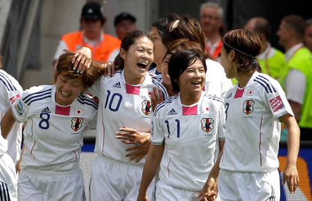 日本女足4-0横扫墨西哥 闯进世界杯8强