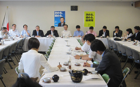 日本自民党称将在8月份提出新的能源政策