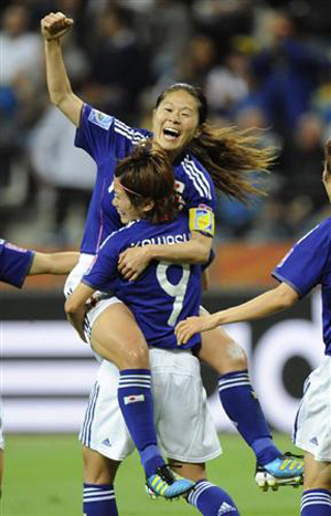 日本女足历史首次闯进决赛 将与美国争冠军