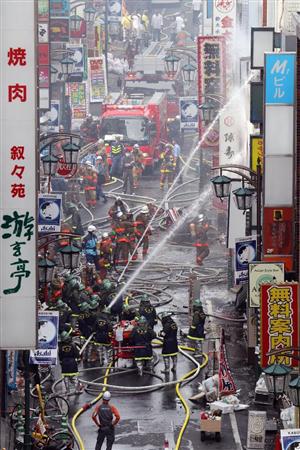 东京新宿歌舞伎町发生火灾 事故原因正在调查