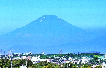 横滨连日放晴 富士山格外清晰