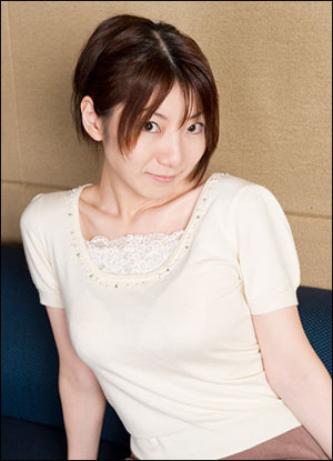 原田瞳变身animate新宿店1日店长为cd发售造势