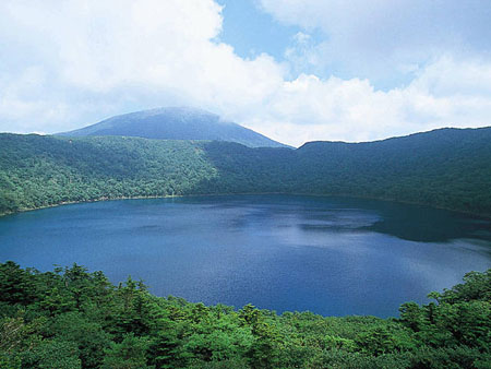 日本最高的火山湖 雾岛大浪池