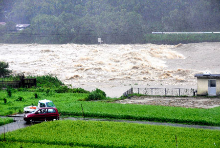 高知县降雨超过1000毫米 台风向太平洋沿岸迈进