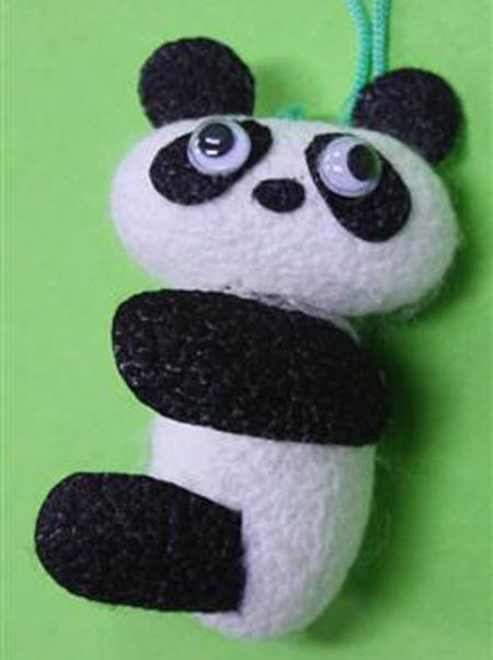 横滨丝绸博物馆 蚕制熊猫娃娃大受欢迎