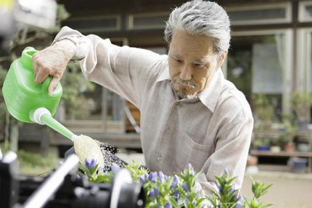 松山健一“老人妆” 小爱菜很吃惊